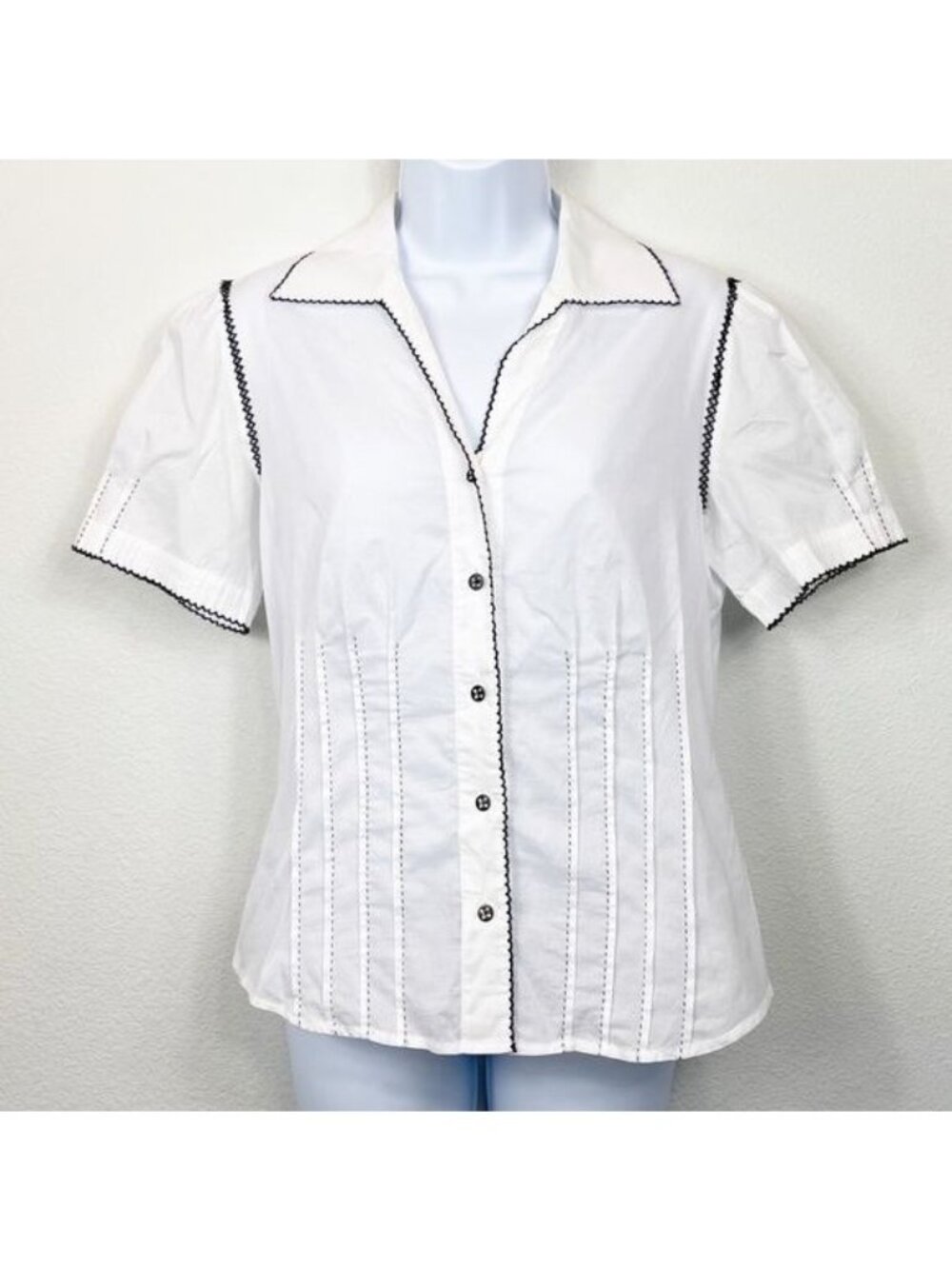 Nexx Retro White Button-Up Blouse Blue Whip Stitch Short Sleeves Collared Small